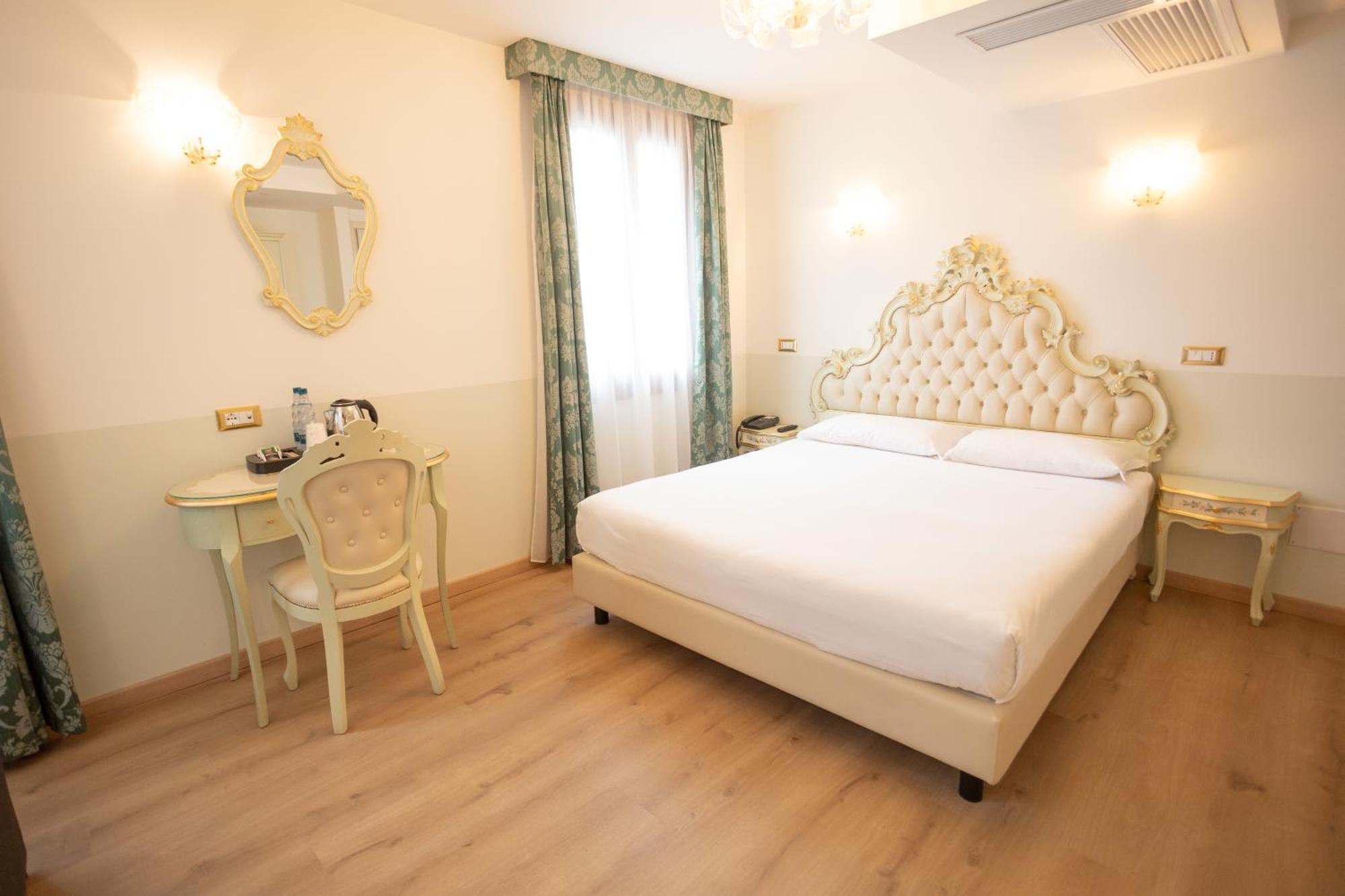 Duomo Boutique Hotel Chioggia Exterior foto