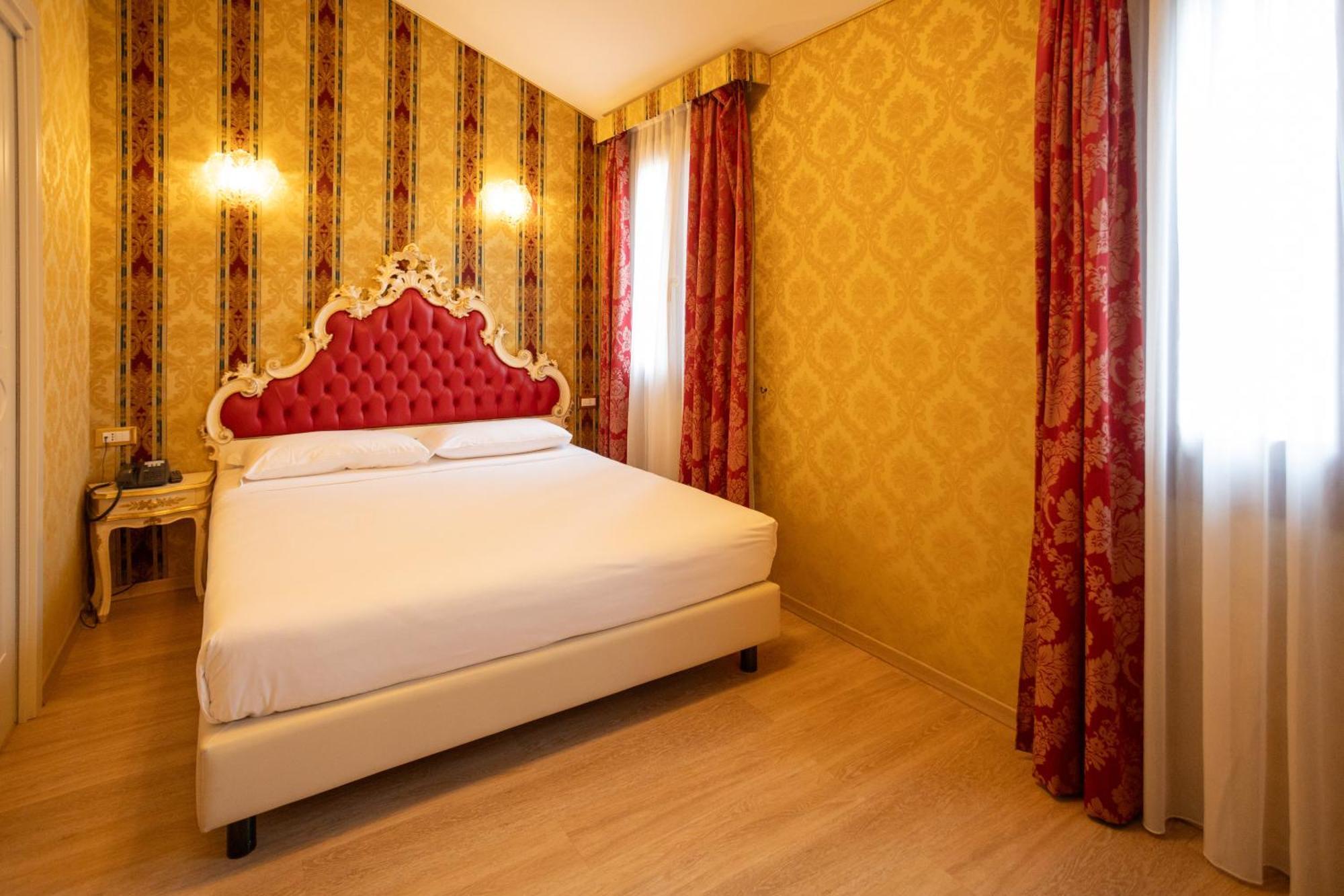 Duomo Boutique Hotel Chioggia Exterior foto